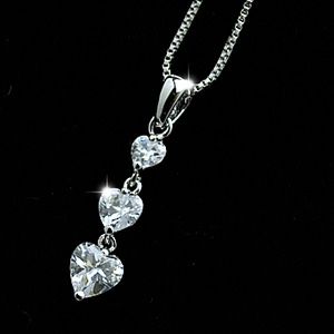 GISELLE★1.40Ct トリプルハートネックレス