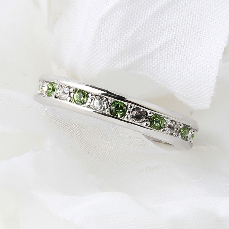 8月誕生石スワロフスキー★エタニティピンキーリング