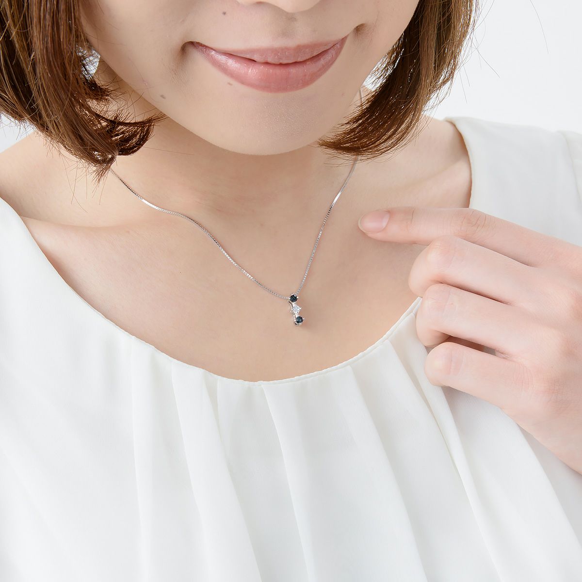 9月誕生石サファイア★トリロジーネックレス