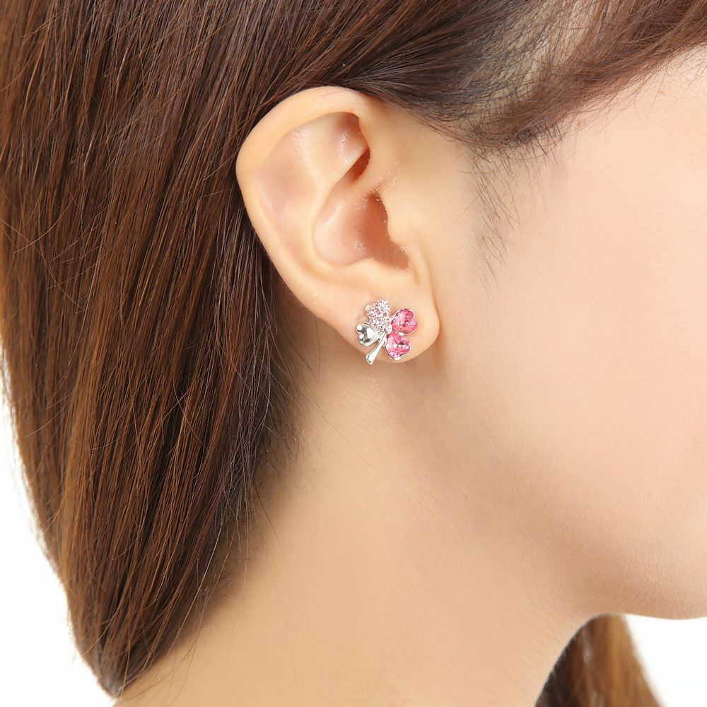 スワロフスキー★Happyクローバーピアス（ピンク）