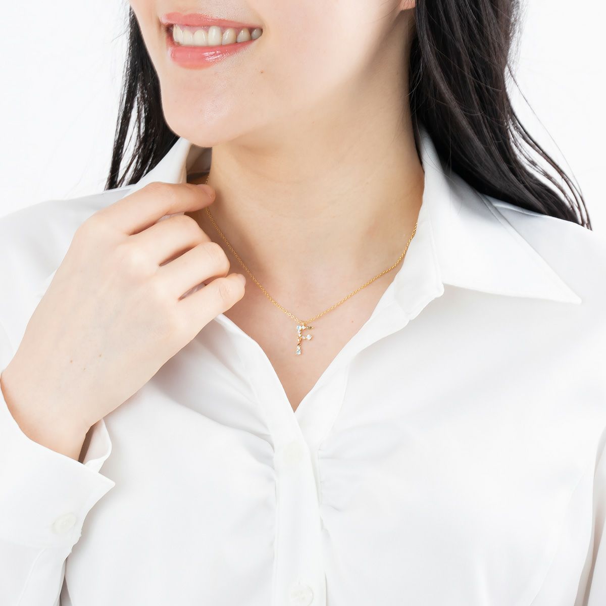 スワロフスキー★イニシャル【F】アミュレット ネックレス